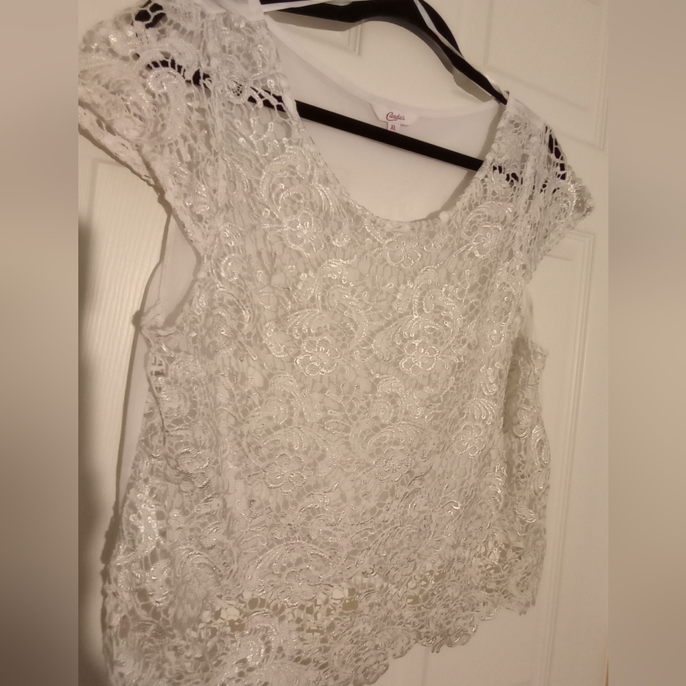 Candies white top